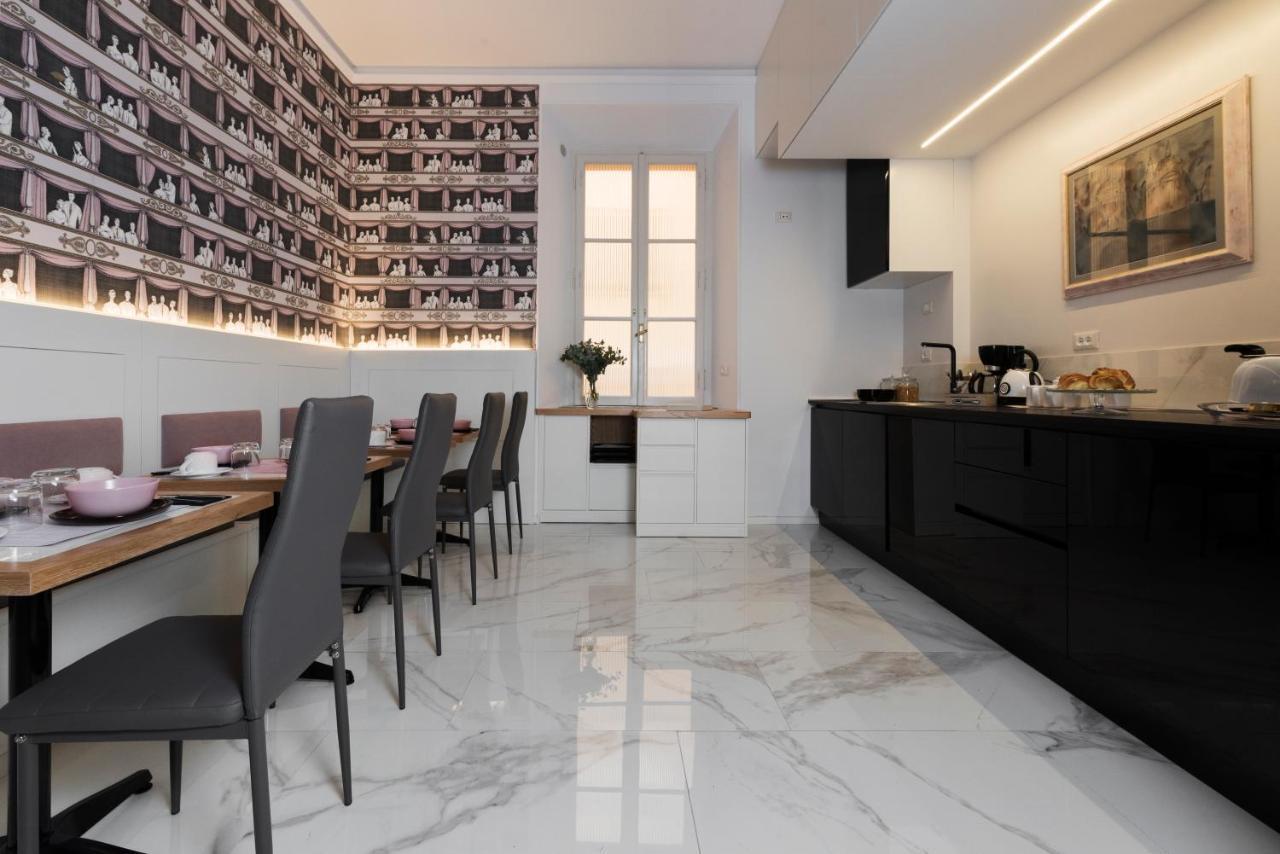 Cavour Suites Guest House Rome Exterior photo