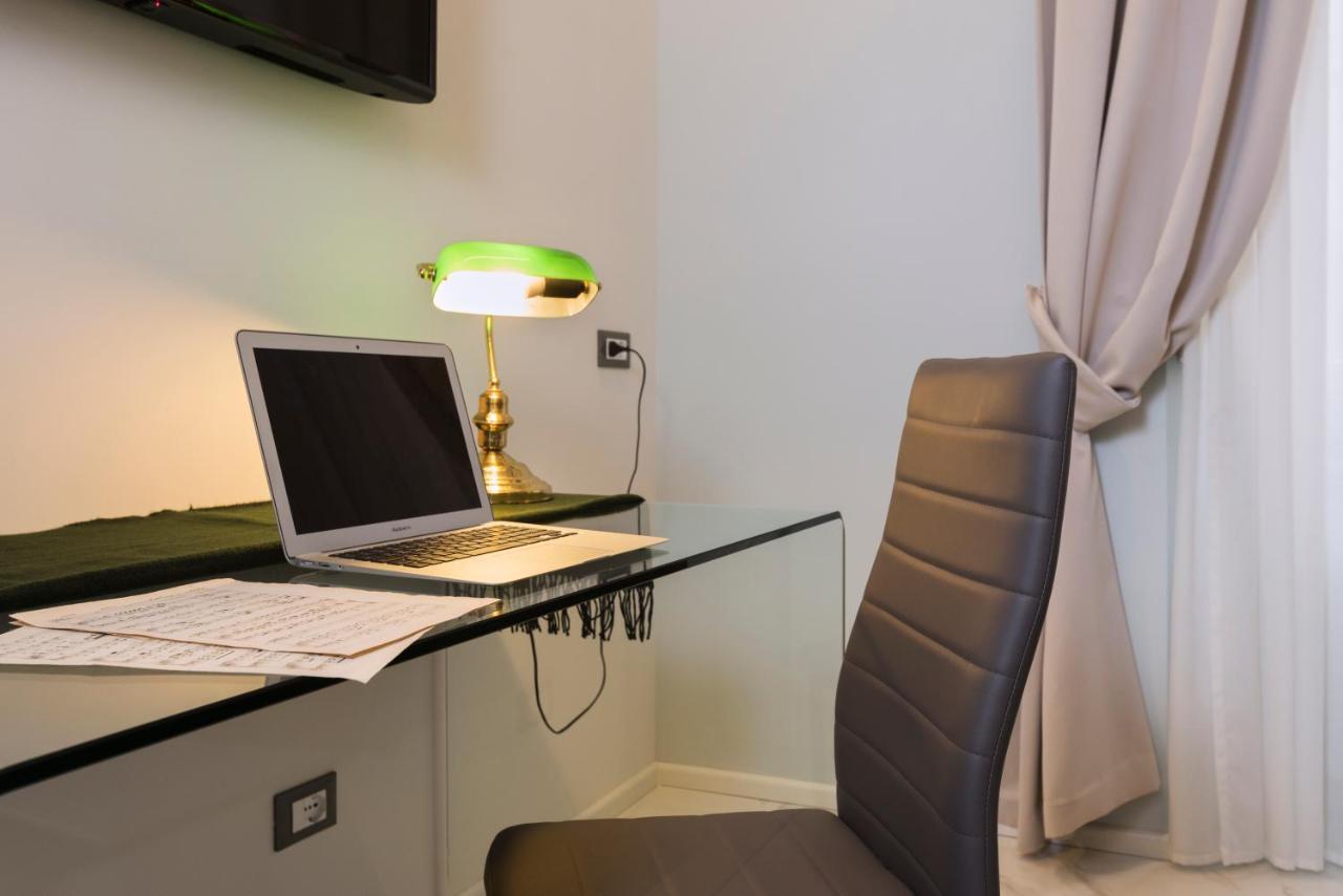 Cavour Suites Guest House Rome Exterior photo
